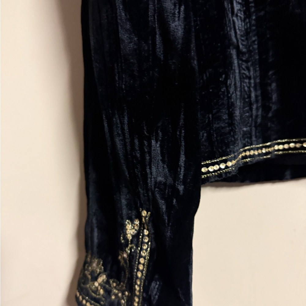 Katherine Barclay Black Blazer with Gold Embroidery - Picture 8 of 10